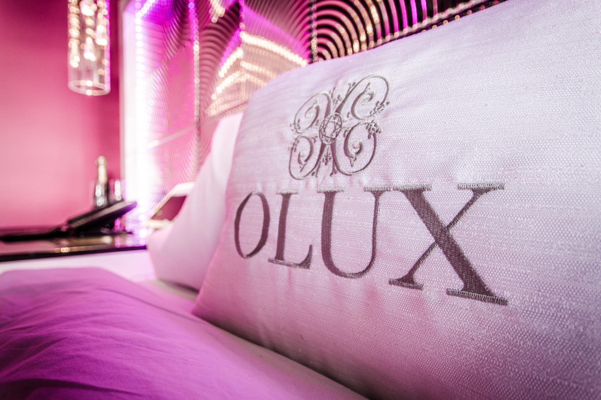 Olux Hotel-Motel-Suites Laval Zewnętrze zdjęcie