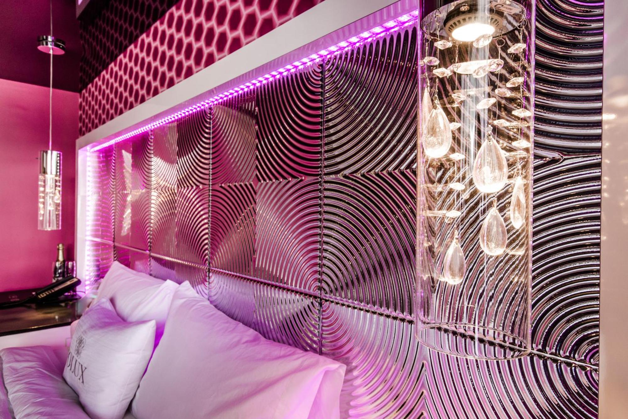 Olux Hotel-Motel-Suites Laval Zewnętrze zdjęcie